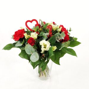 Matala ja pyöreä leikkokukkakimppu